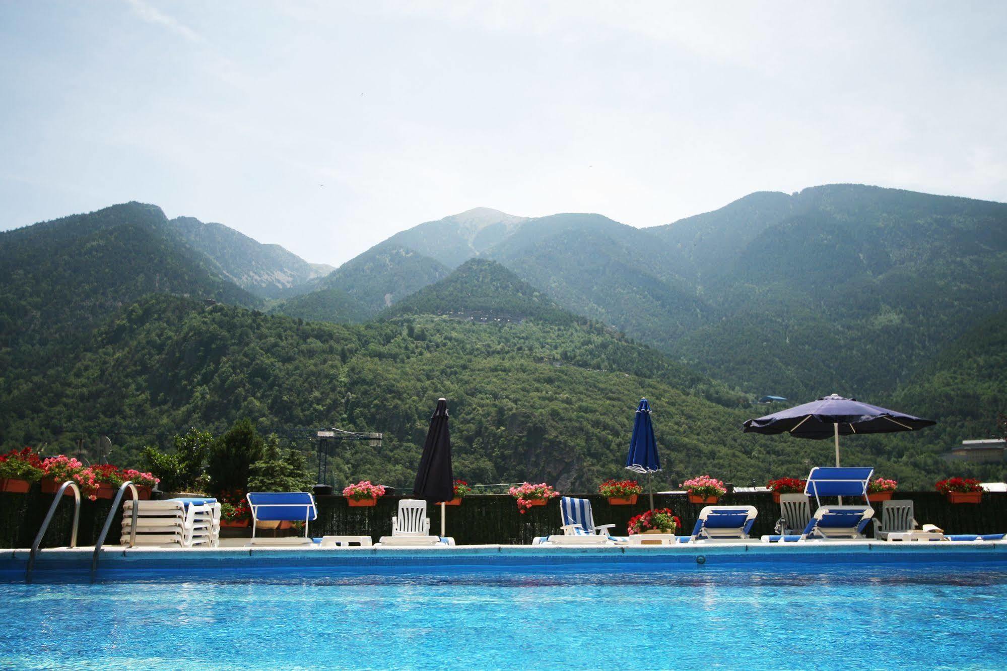 Hotel Pyrenees Andorra la Vella Konforlar fotoğraf
